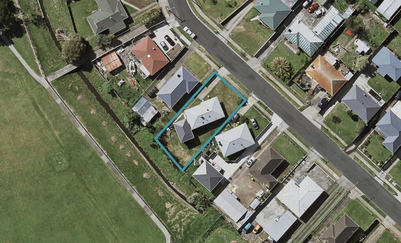 40 Fisher Crescent, Otara, Auckland - Carousel 1