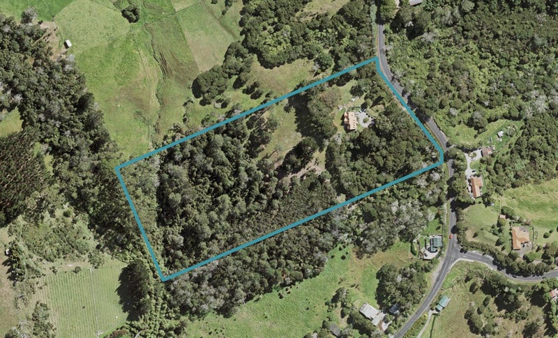 89 Candia Road, Henderson Valley, Auckland - Carousel 1