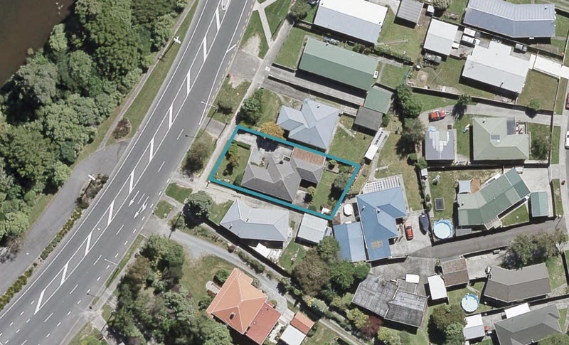 1222 Fergusson Drive, Brown Owl, Upper Hutt - Carousel 1