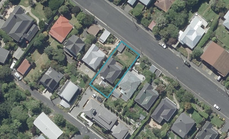 45 Cannington Road, Maori Hill, Dunedin - Carousel 1