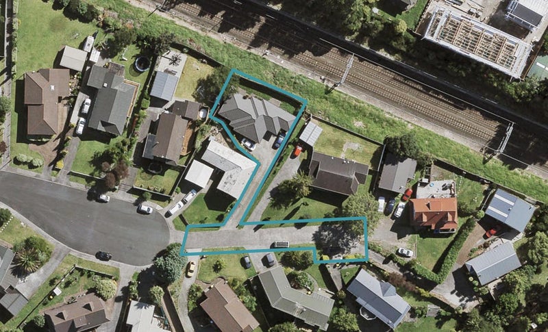 24A Miriam Corban Heights, Henderson, Auckland - Carousel 1