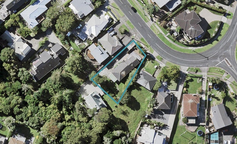 55 Churchill Road, Cockle Bay, Auckland - Carousel 1