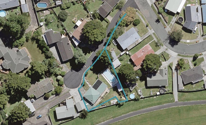 2 Venetia Way, Totara Park, Upper Hutt - Carousel 1