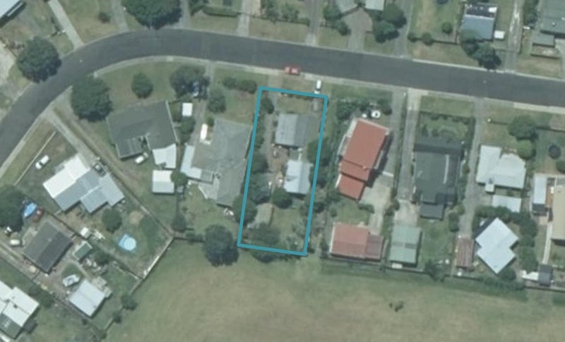 17 Catherine Crescent, Whitianga, Whitianga - Carousel 1