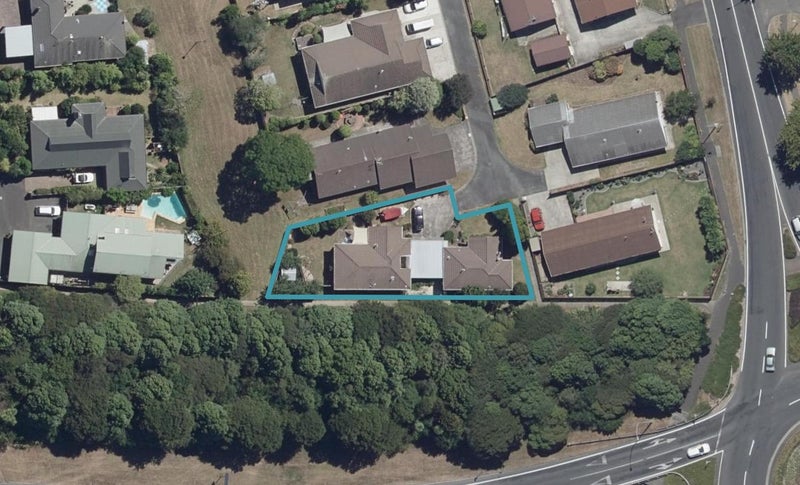 13B Brookview Court, Queenwood, Hamilton - Carousel 1