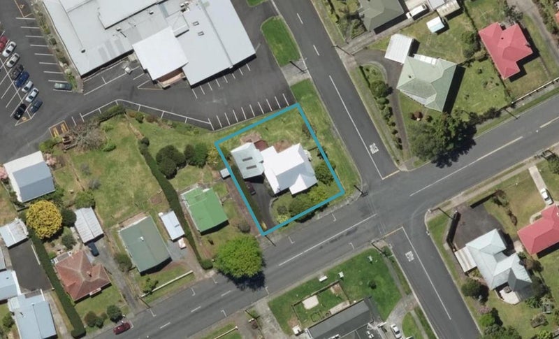16 Station Road, Kamo, Whangarei - Carousel 1