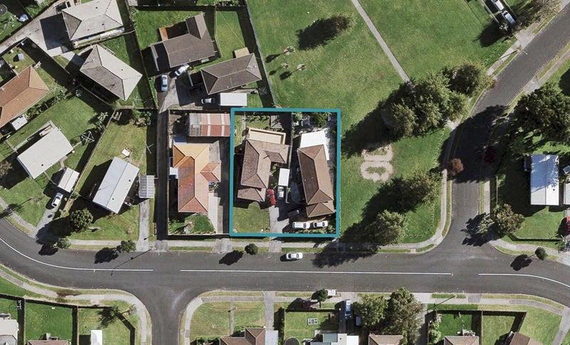 2/24 Rata Vine Drive, Wiri, Auckland - Carousel 1