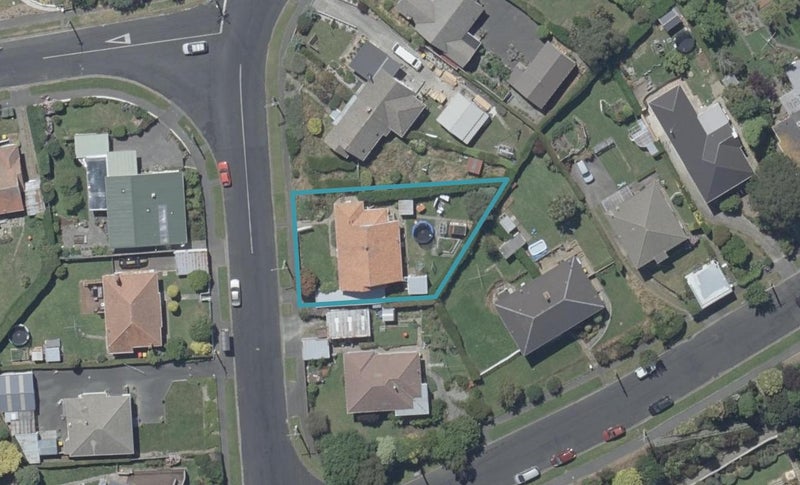 6 Crichton Street, Wakari, Dunedin - Carousel 1