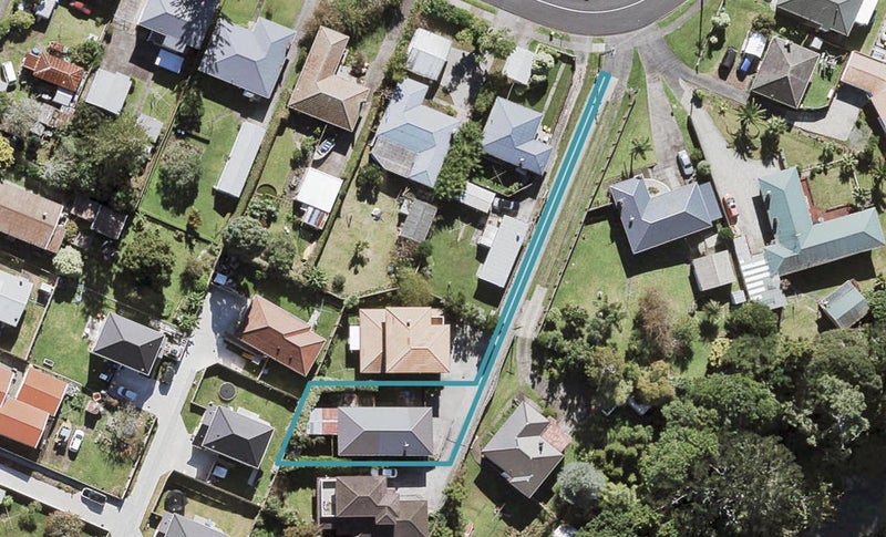21A Beaubank Road, Kelston, Auckland - Carousel 1