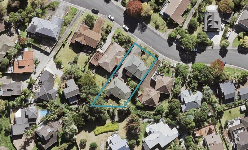 1/10 Royal Viking Way, Lynfield, Auckland - Carousel 1
