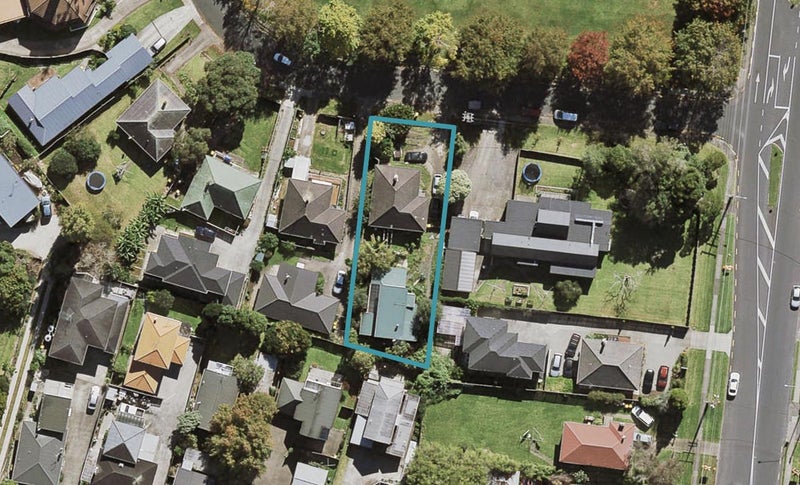 1/6 Greenslade Crescent, Northcote, Auckland - Carousel 1