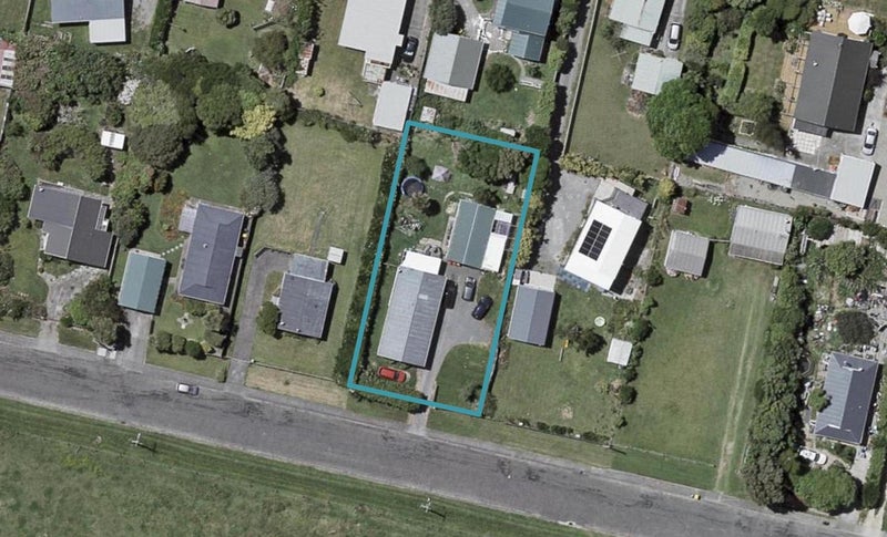 10 Kiharoa Street, Otaki Beach, Otaki - Carousel 1