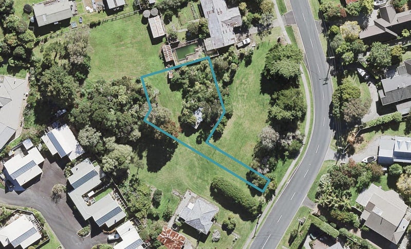 4C Roland Road, Greenhithe, Auckland - Carousel 1