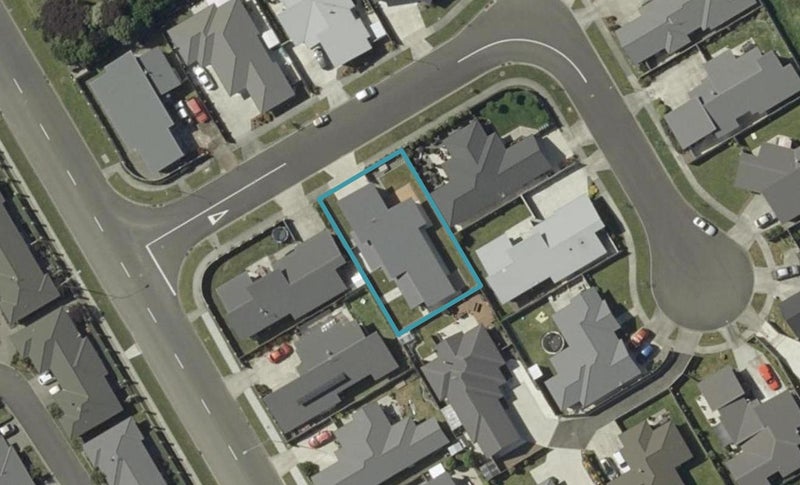 4 Lorenzo Place, Kelvin Grove, Palmerston North - Carousel 1