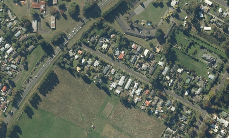 29 Tongariro Road, Tūrangi - Carousel 1