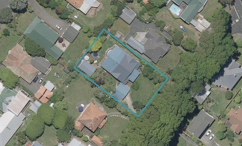 4 Selwyn Crescent, College Estate, Whanganui - Carousel 1