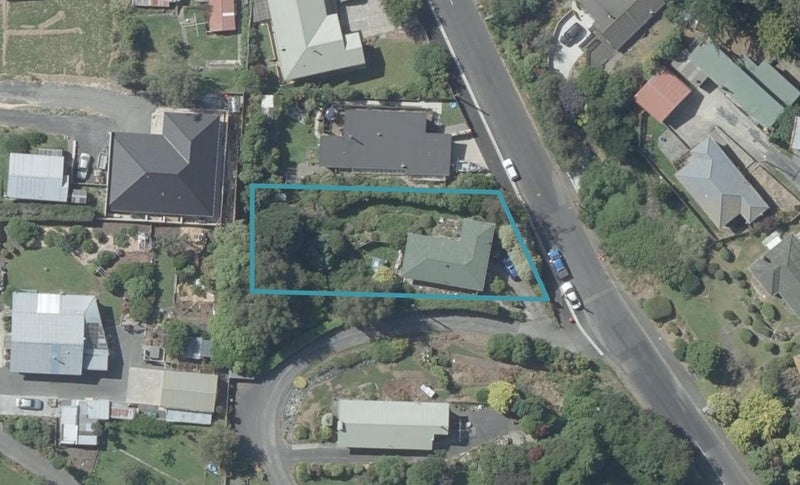 5 Koremata Street, Green Island, Dunedin - Carousel 1