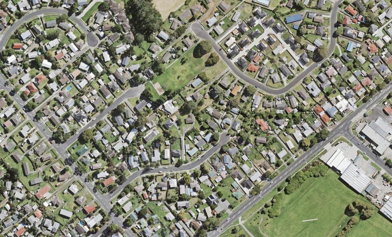 20C Lendic Avenue, Henderson, Auckland - Carousel 1