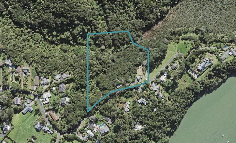 45 Ngarahana Avenue, Paremoremo, Auckland - Carousel 1