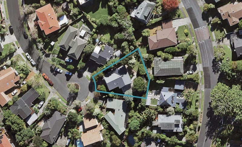 18 Calman Place, Chatswood, Auckland - Carousel 1