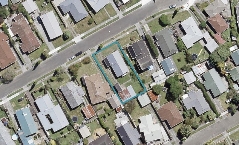 12 Harvard Grove, Totara Park, Upper Hutt - Carousel 1