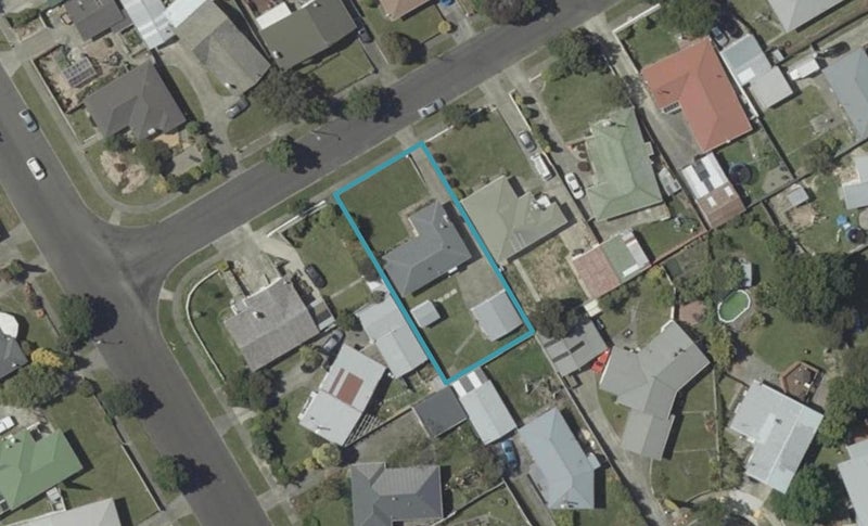 4 Anakiwa Street, Kelvin Grove, Palmerston North - Carousel 1