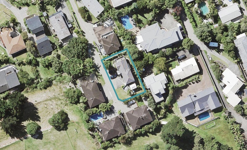 72 Saddleback Rise, Murrays Bay, Auckland - Carousel 1