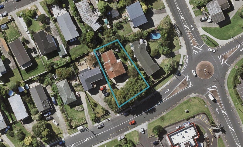 174 Sunnynook Road, Totara Vale, Auckland - Carousel 1