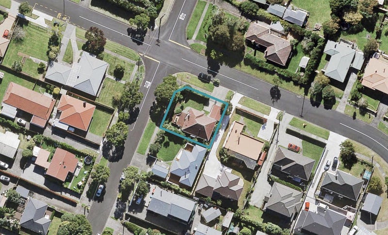 92 Nikau Street, New Lynn, Auckland - Carousel 1