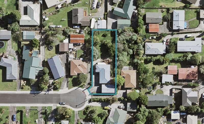 22 Rembrandt Place, Opaheke, Papakura - Carousel 1