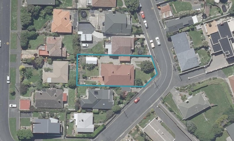 34 Cliffs Road, Saint Clair, Dunedin - Carousel 1