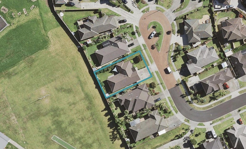 42 Belfry Place, Wattle Downs, Auckland - Carousel 1