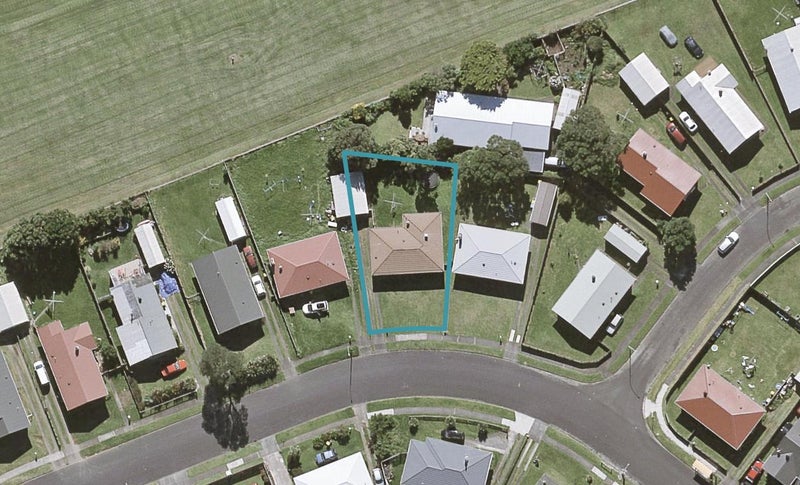 36 Marama Crescent, Spotswood, New Plymouth - Carousel 1