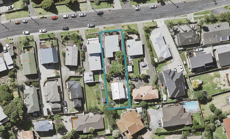 2/6 Spencer Road, Pinehill, Auckland - Carousel 1