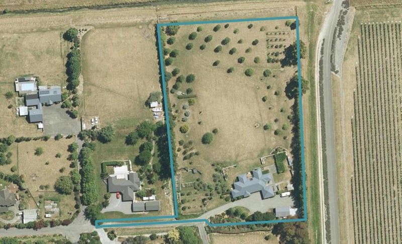 213 Oakwood Lane, Witherlea, Blenheim - Carousel 1