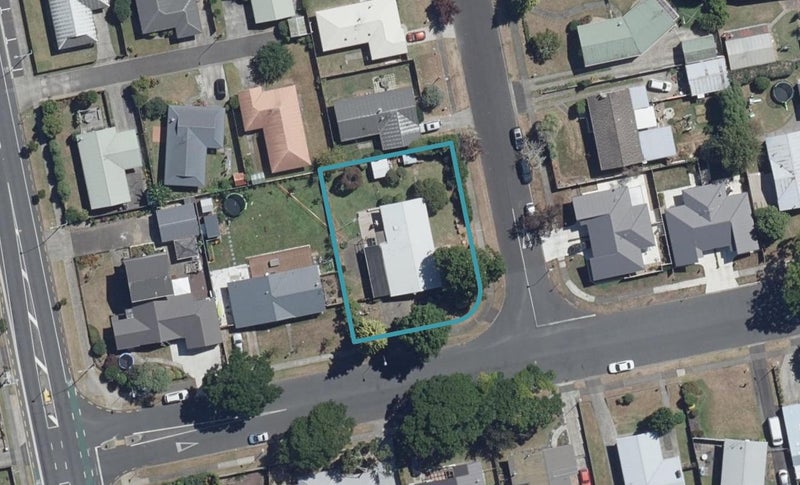 5 Challinor Street, Pukete, Hamilton - Carousel 1