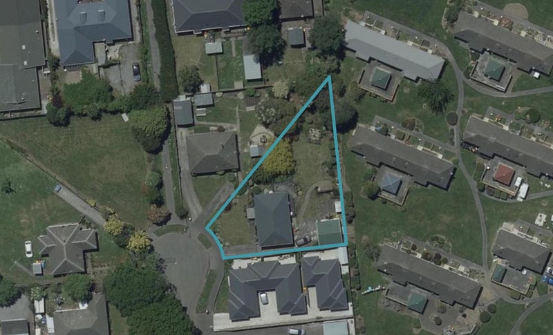 32 Ballantyne Avenue, Upper Riccarton, Christchurch - Carousel 1