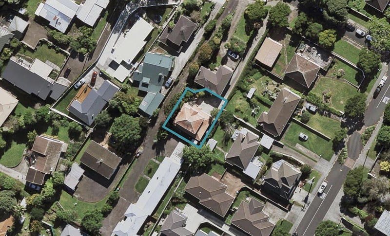2D Wendell Place, Greenlane, Auckland - Carousel 1