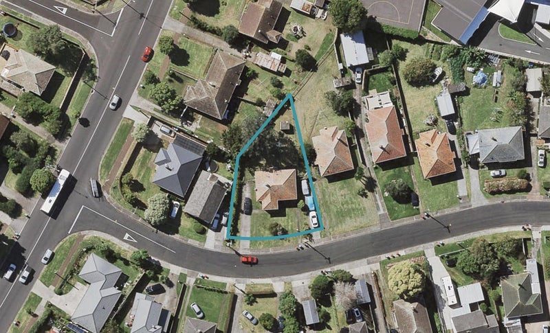 1 Alamein Road, Panmure, Auckland - Carousel 1
