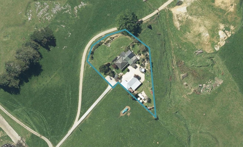 50 Page Road, Takaka, Takaka - Carousel 1