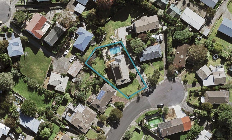 12 Sunnyridge Place, Hillsborough, Auckland - Carousel 1