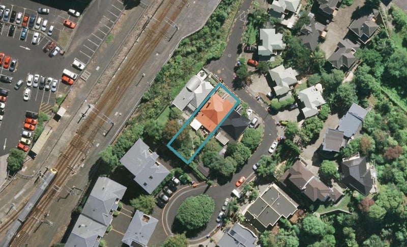 4 Laxon Terrace, Remuera, Auckland - Carousel 1