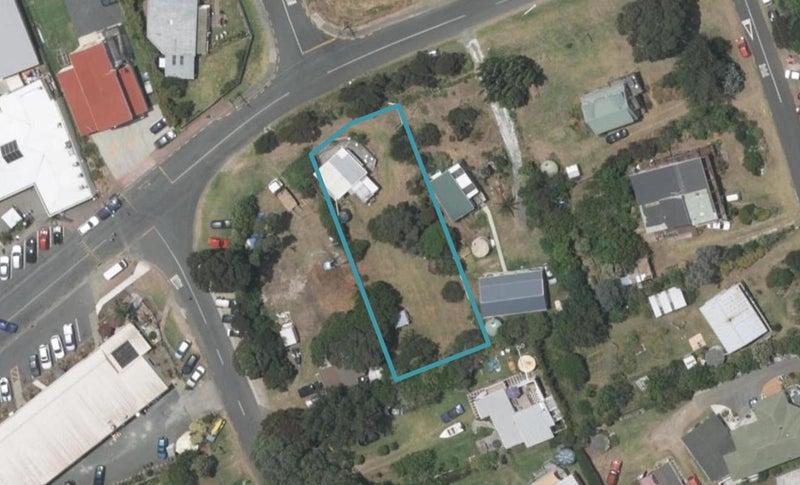 16 Wood Street, Mangawhai Heads, Mangawhai - Carousel 1