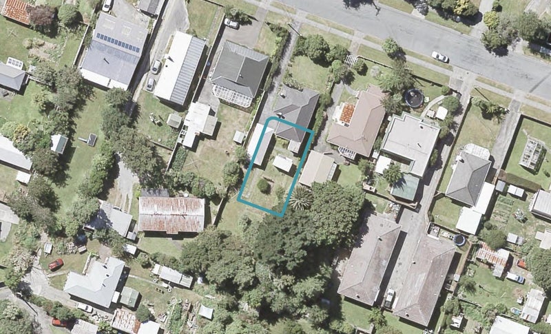 9B Faulke Avenue, Wainuiomata, Lower Hutt - Carousel 1