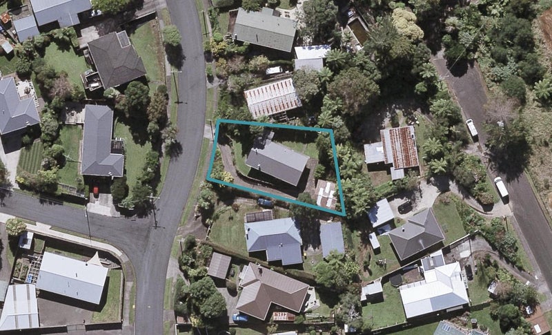 10 Durham Avenue, Welbourn, New Plymouth - Carousel 1