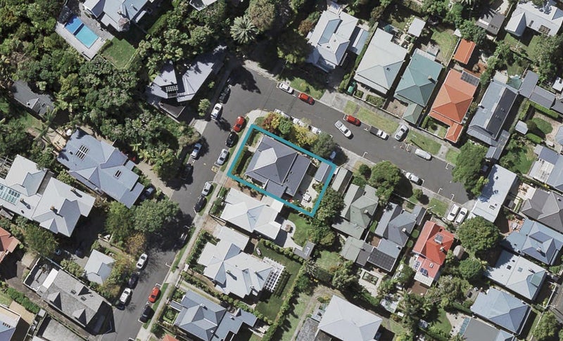 12 Garden Terrace, Devonport, Auckland - Carousel 1