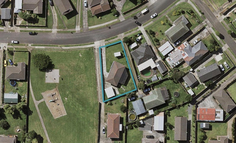 14 Flinders Place, Otara, Auckland - Carousel 1