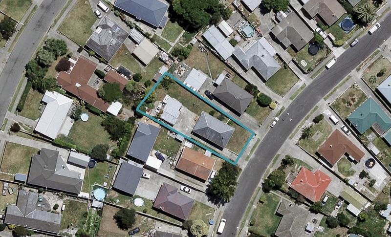 15 Neal Crescent, Onekawa, Napier - Carousel 1