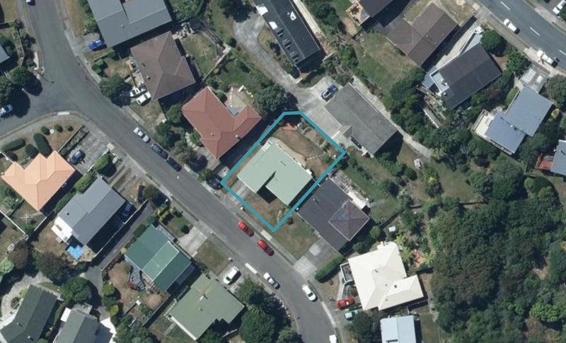 19 Annan Grove, Papakowhai, Porirua - Carousel 1