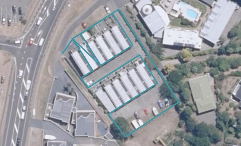 362 Lake Terrace, Two Mile Bay, Taupō - Carousel 1